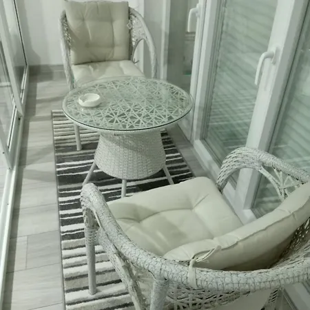 Ljuba Διαμέρισμα